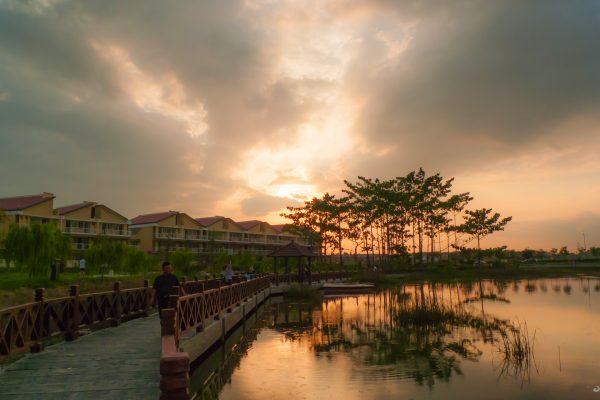 2010 with LX3 – Evening Shot at West Lake Garden